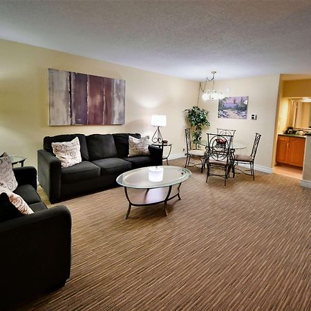 Ramada By Wyndham Jacksonville Hotel & Conference Center Εξωτερικό φωτογραφία