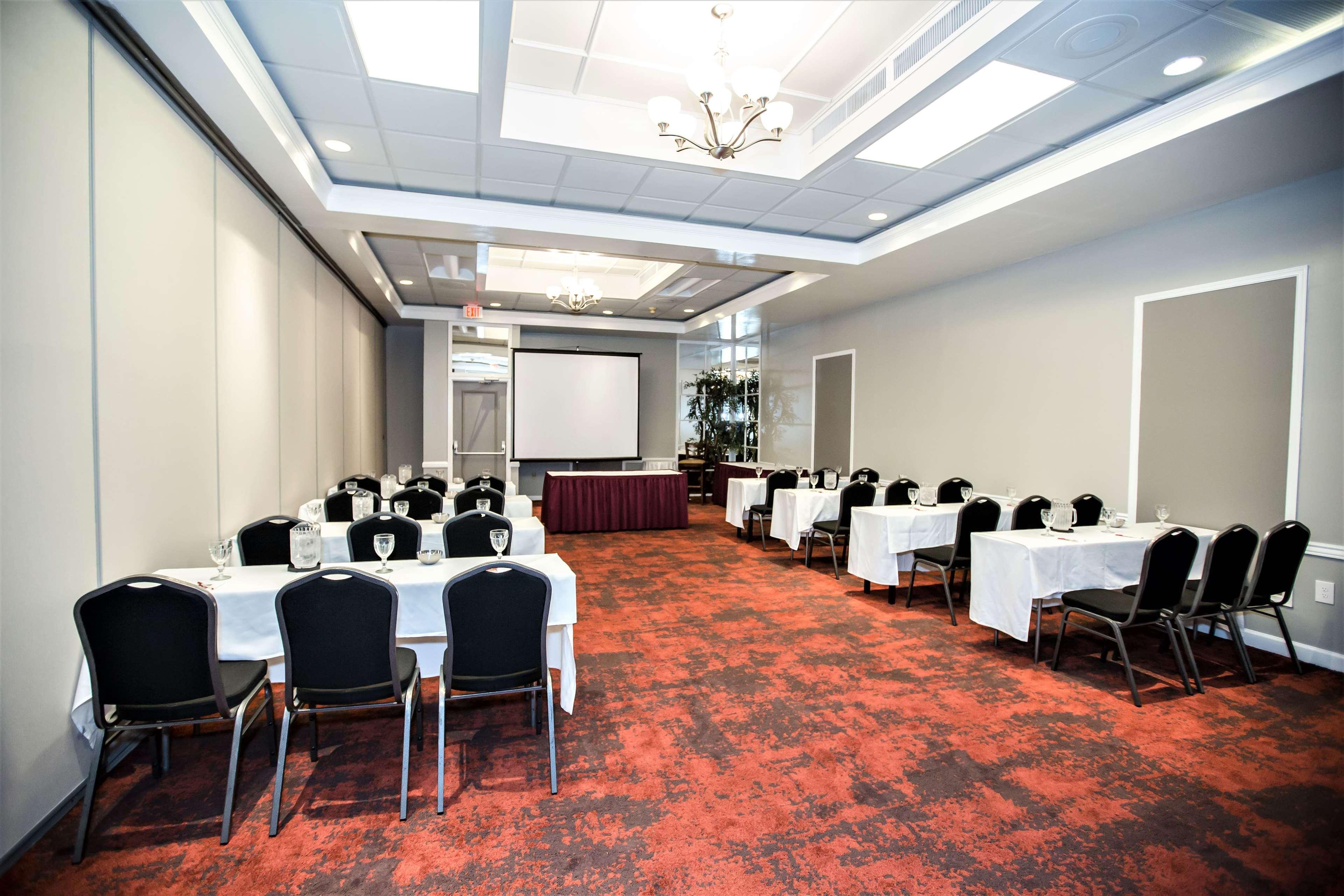 Ramada By Wyndham Jacksonville Hotel & Conference Center Εξωτερικό φωτογραφία