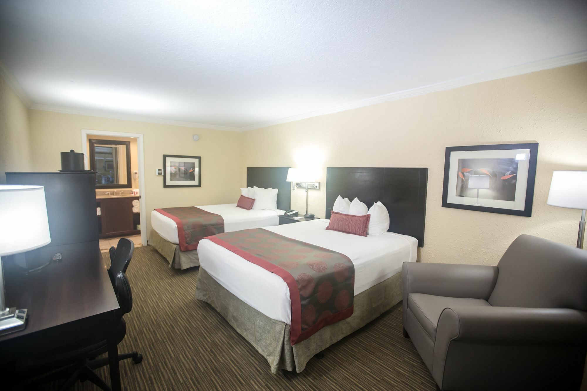 Ramada By Wyndham Jacksonville Hotel & Conference Center Εξωτερικό φωτογραφία