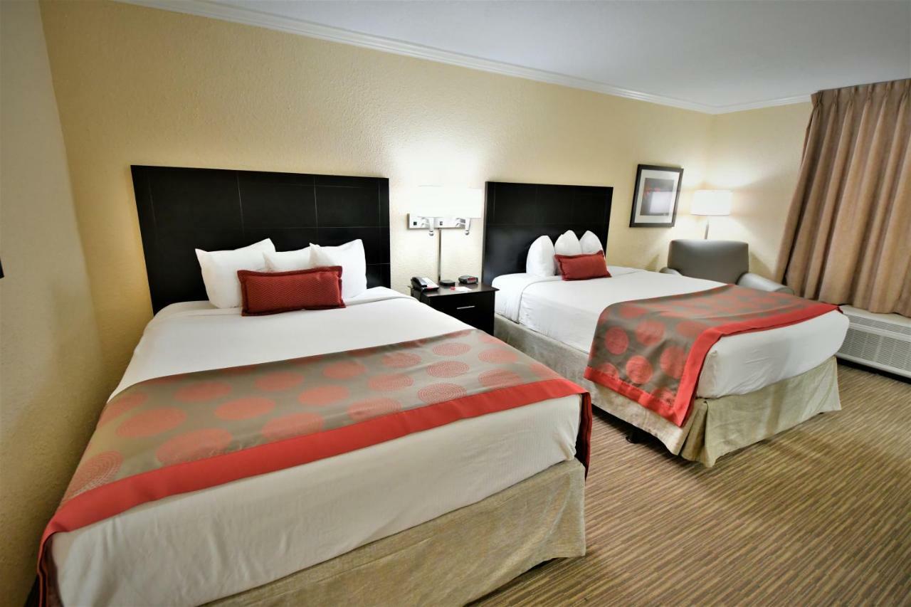 Ramada By Wyndham Jacksonville Hotel & Conference Center Εξωτερικό φωτογραφία