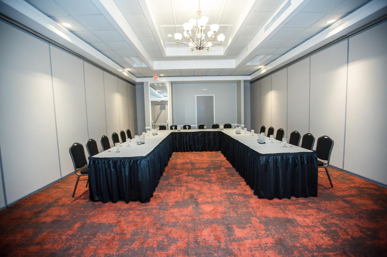 Ramada By Wyndham Jacksonville Hotel & Conference Center Εξωτερικό φωτογραφία