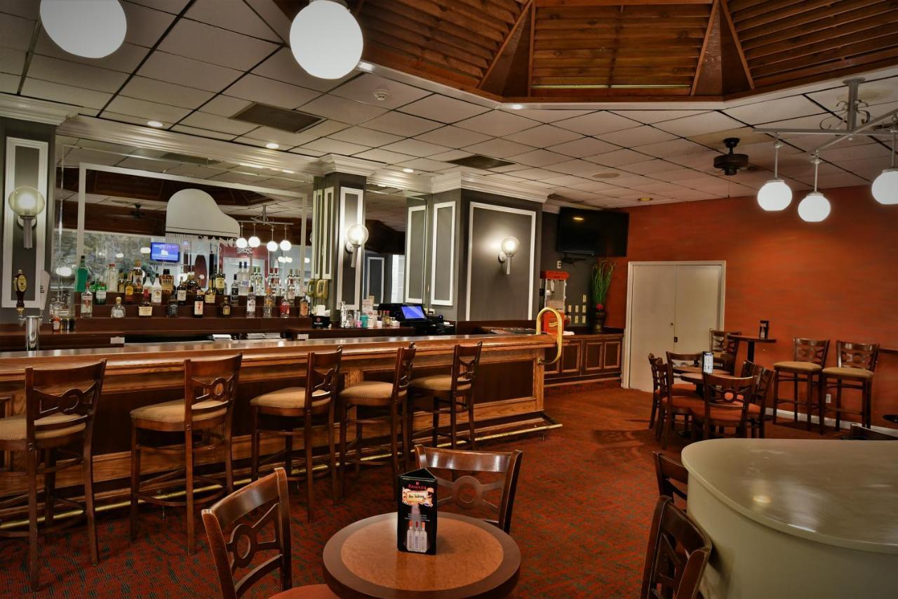 Ramada By Wyndham Jacksonville Hotel & Conference Center Εξωτερικό φωτογραφία
